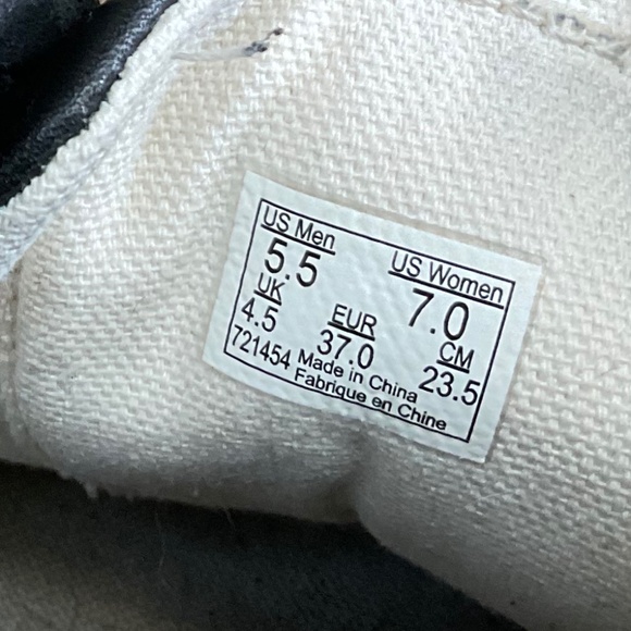 Black Leather Vans Women’s size 7 - Picture 8 of 8